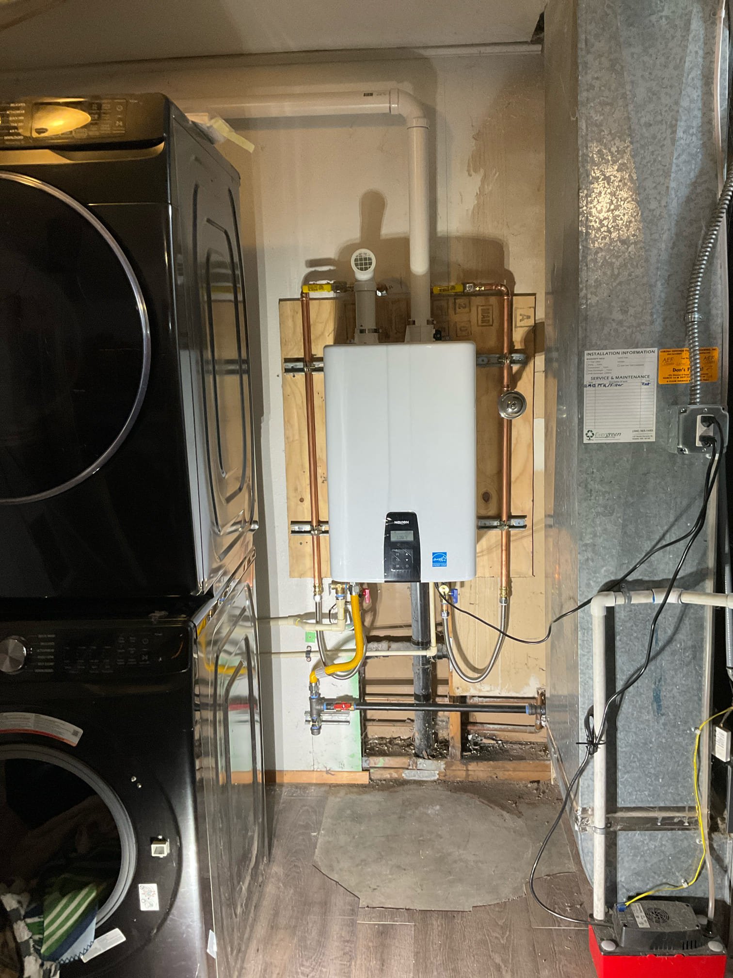 Installing Tankless Water Heater in Seattle, WA