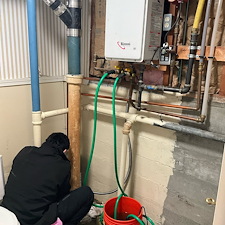 Water-Heater-Flush-In-Seattle 0